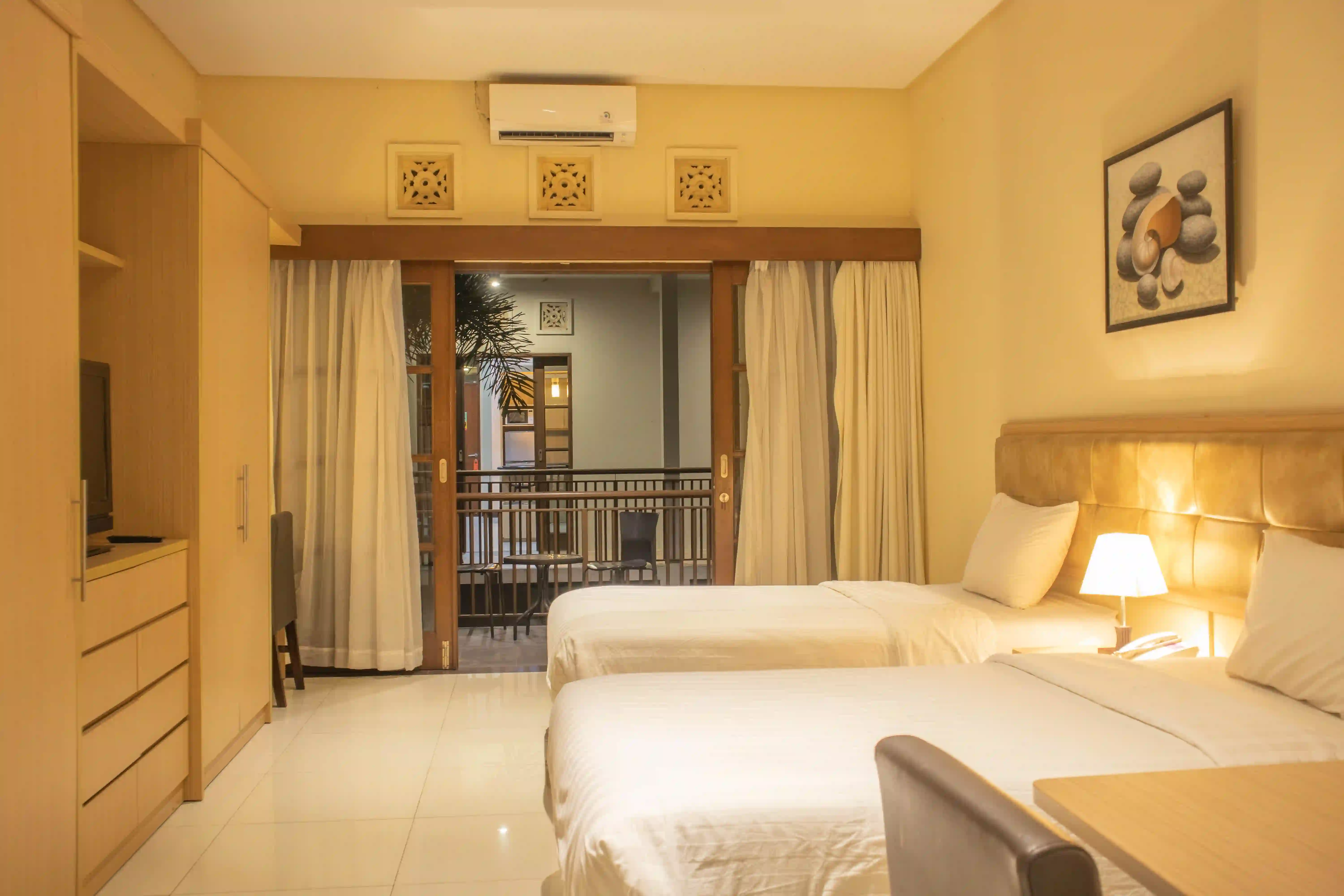 Ideal Suite Room